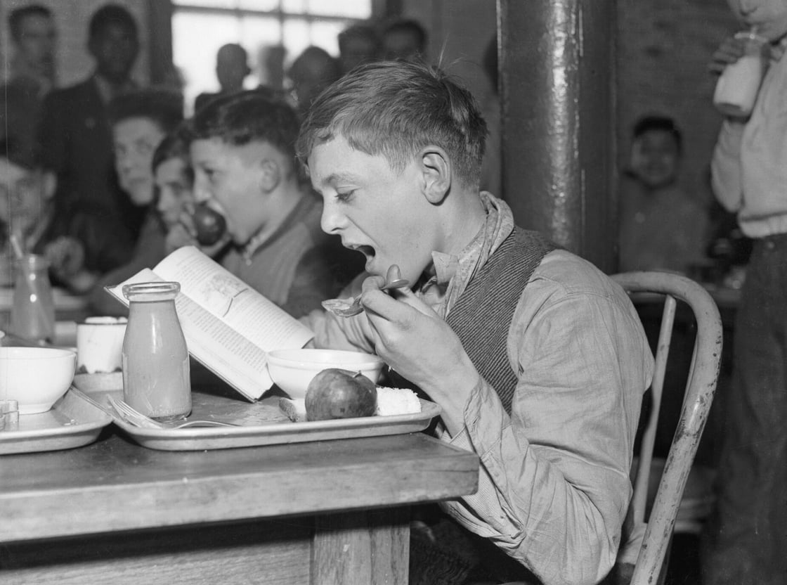 child eating lunch